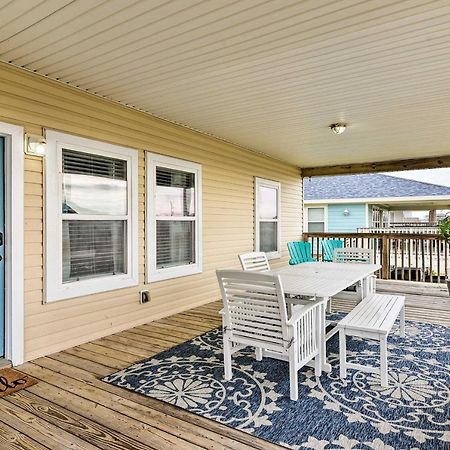 Terramar Beach Home With Pool And Marina Access ガルベストン エクステリア 写真