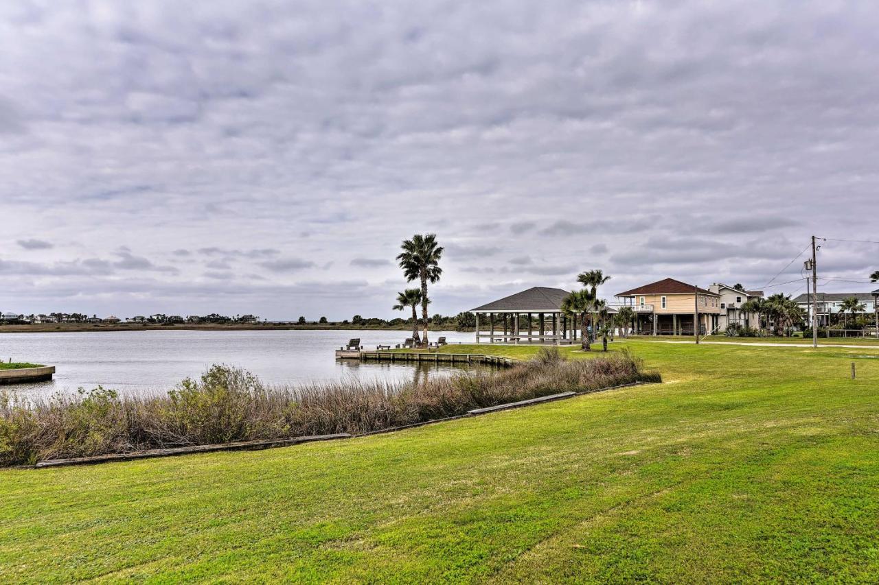 Terramar Beach Home With Pool And Marina Access ガルベストン エクステリア 写真
